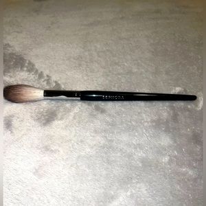 NWOT SEPHORA FEATHERWEIGHT BLENDING 93 BRUSH